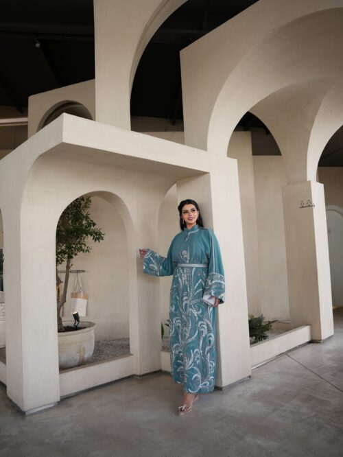 ⁦قفطان شك فاخر باللون الفيروزي⁩ - الصورة ⁦5⁩